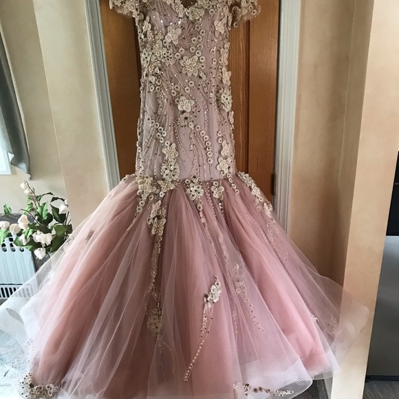 Meet your Posher, Lena - Picture 4 of 4